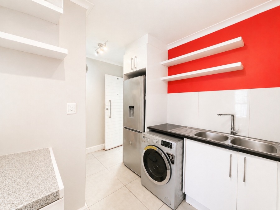 To Let 1 Bedroom Property for Rent in Observatory Western Cape